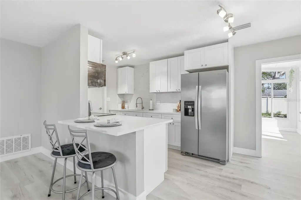 10799 99th Place Seminole FL 33772