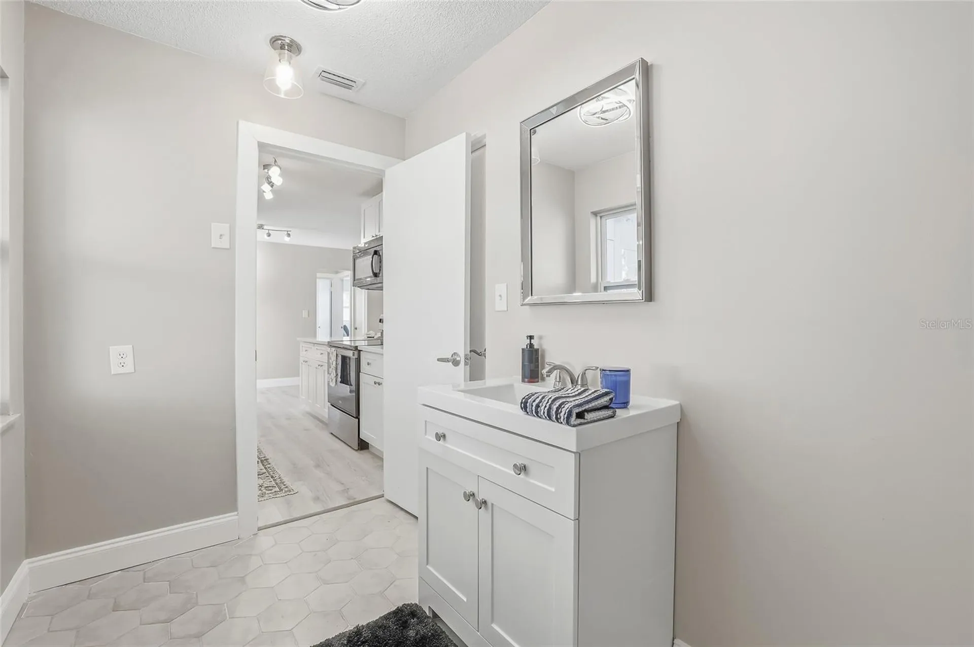 10799 99th Place Seminole FL 33772