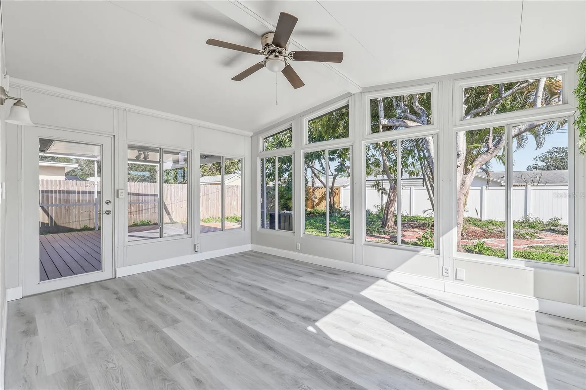 10799 99th Place Seminole FL 33772