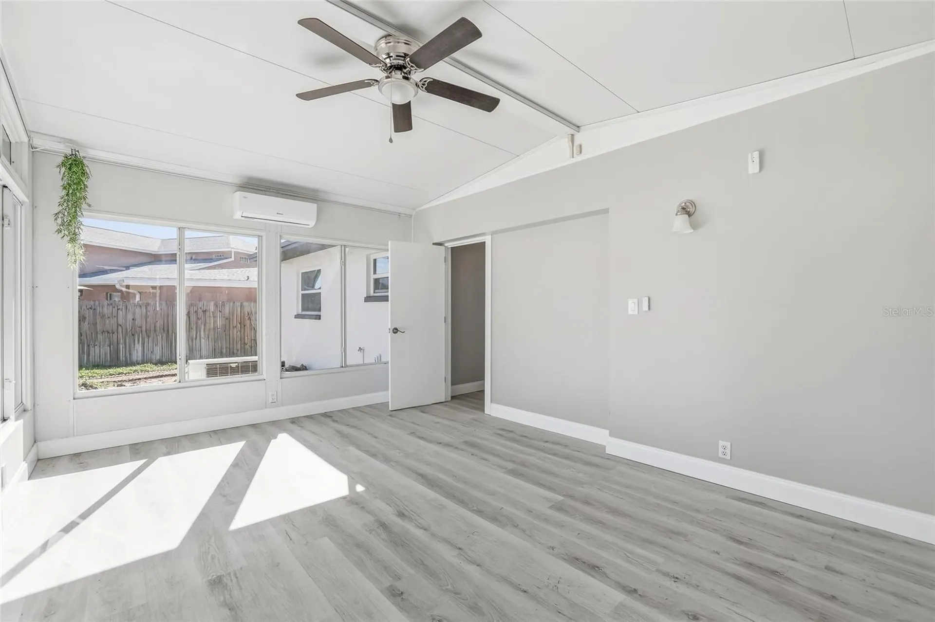 10799 99th Place Seminole FL 33772