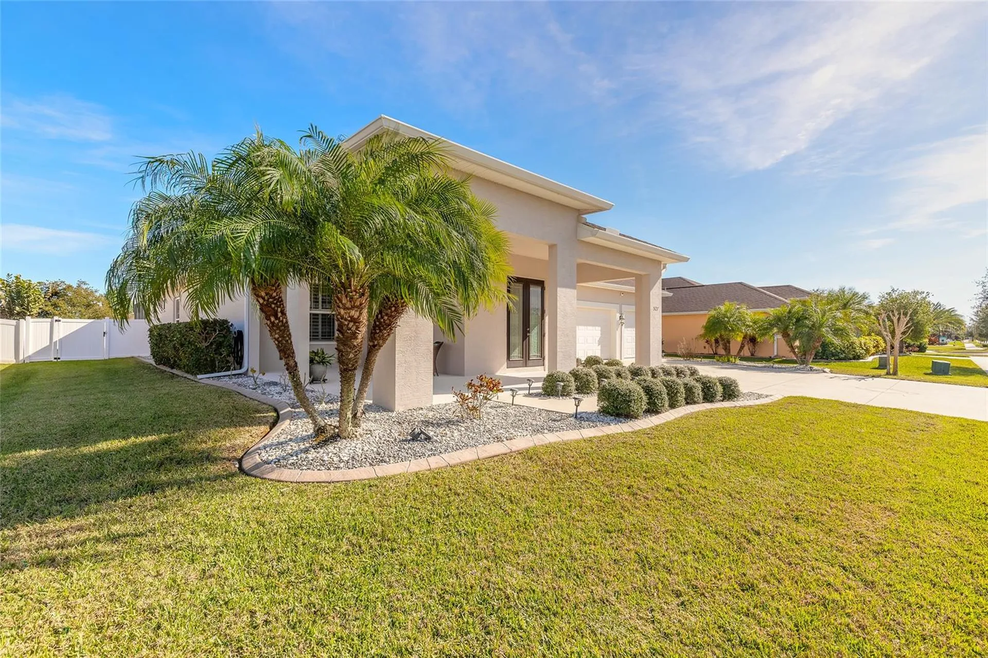 527 Luna Bella Lane New Smyrna Beach FL 32168