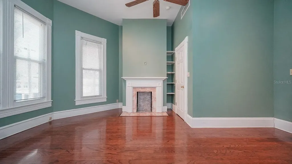 333 S Plant Avenue Tampa FL 33606