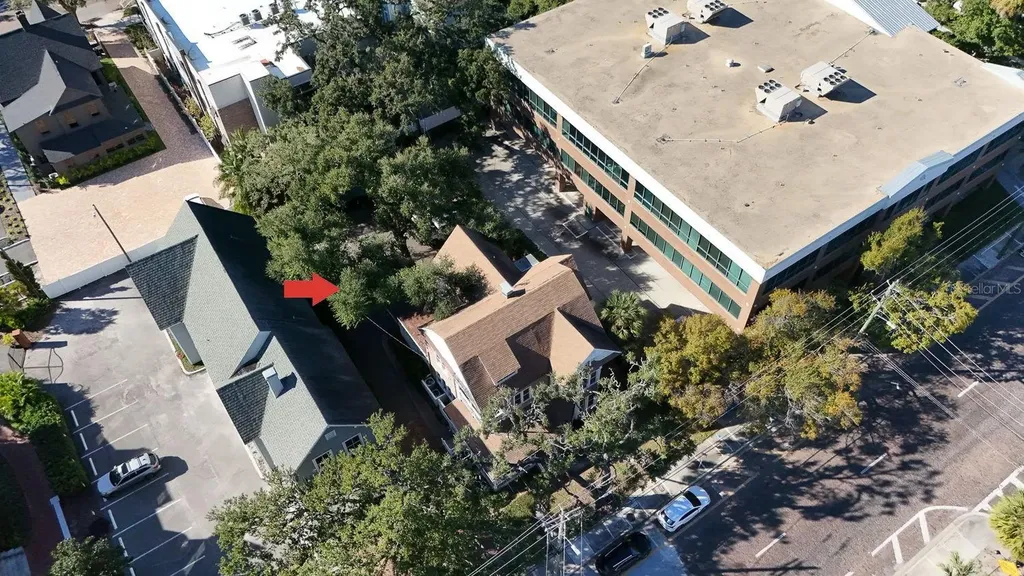333 S Plant Avenue Tampa FL 33606