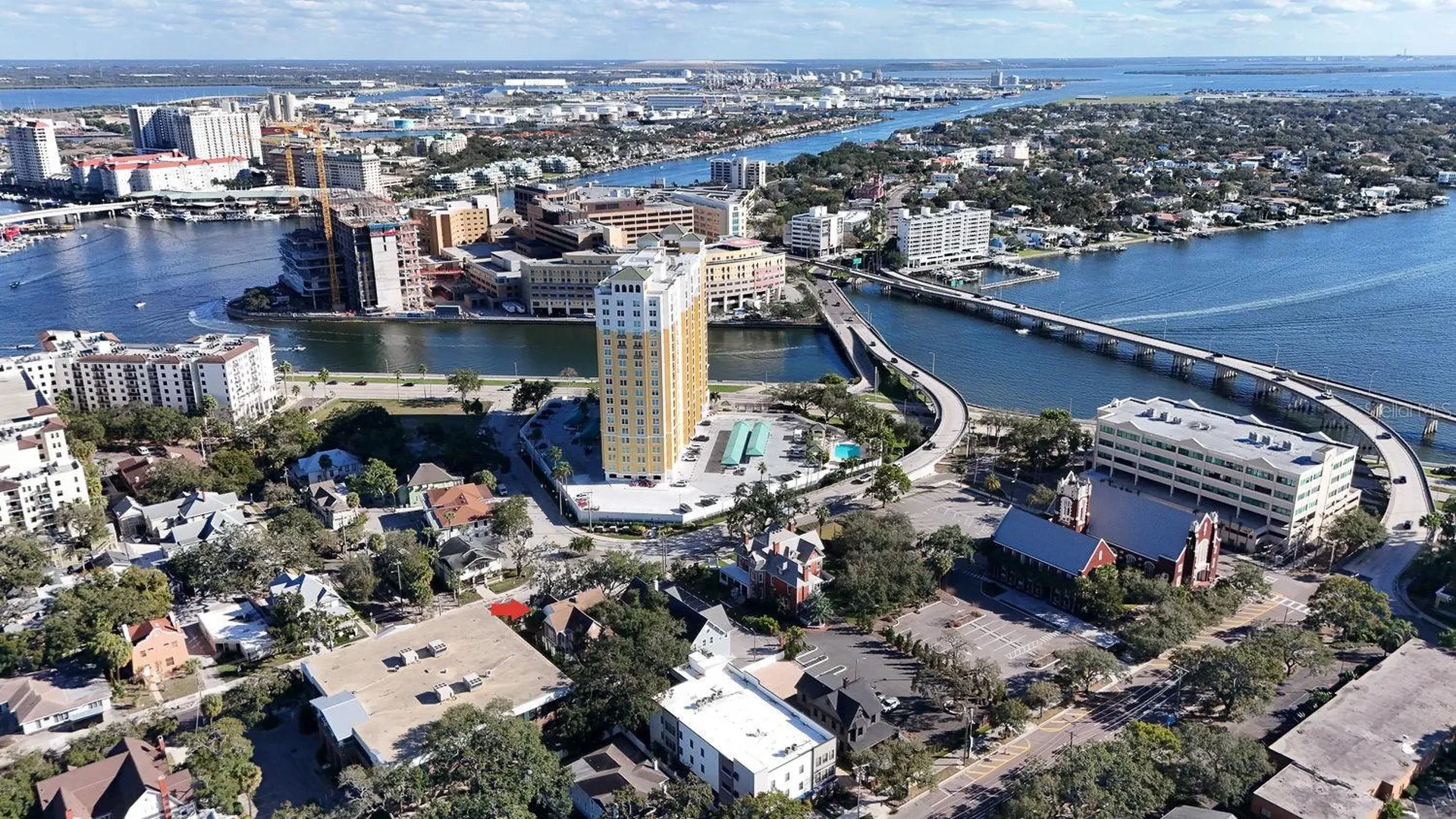 333 S Plant Avenue Tampa FL 33606