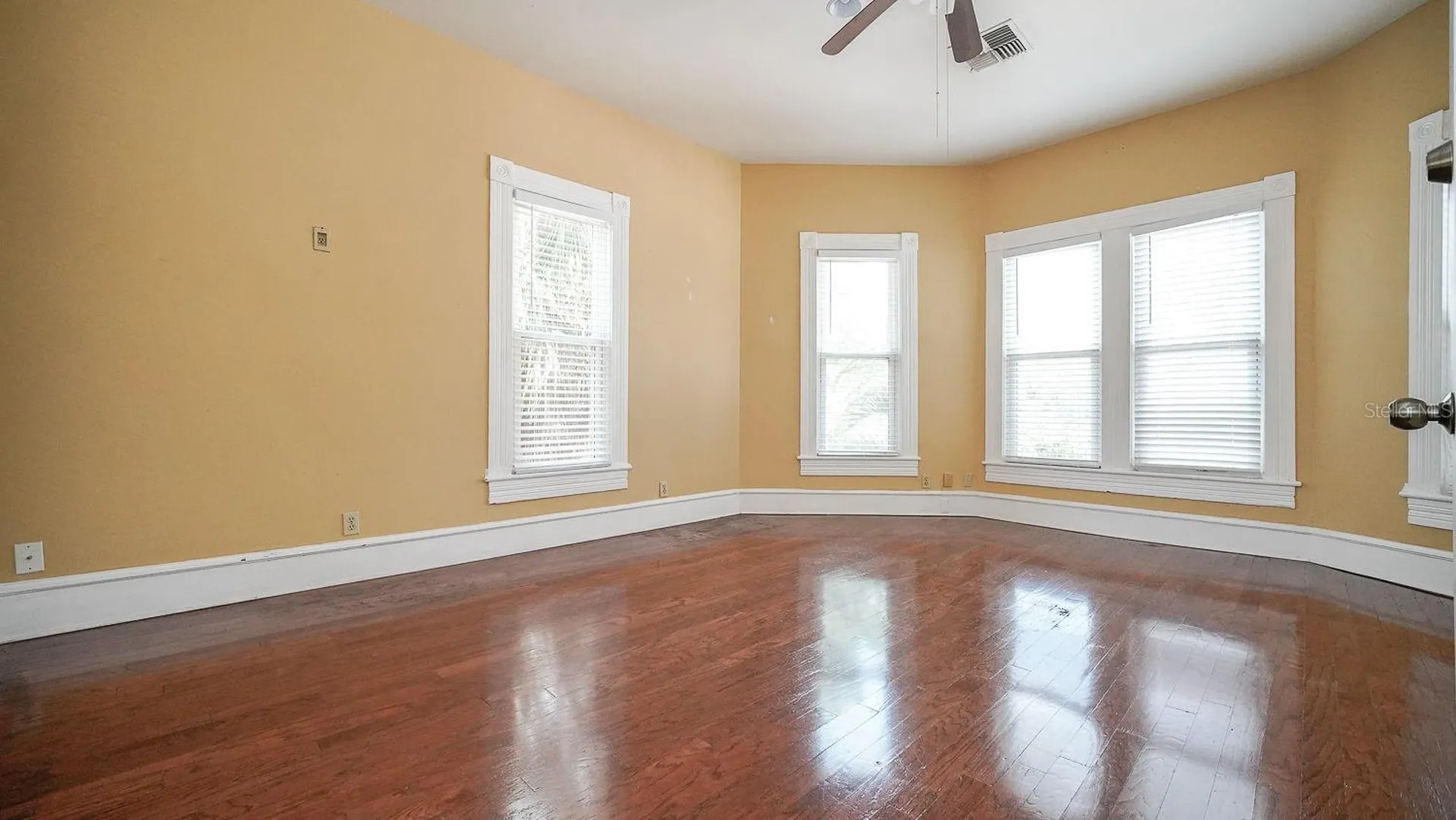 333 S Plant Avenue Tampa FL 33606