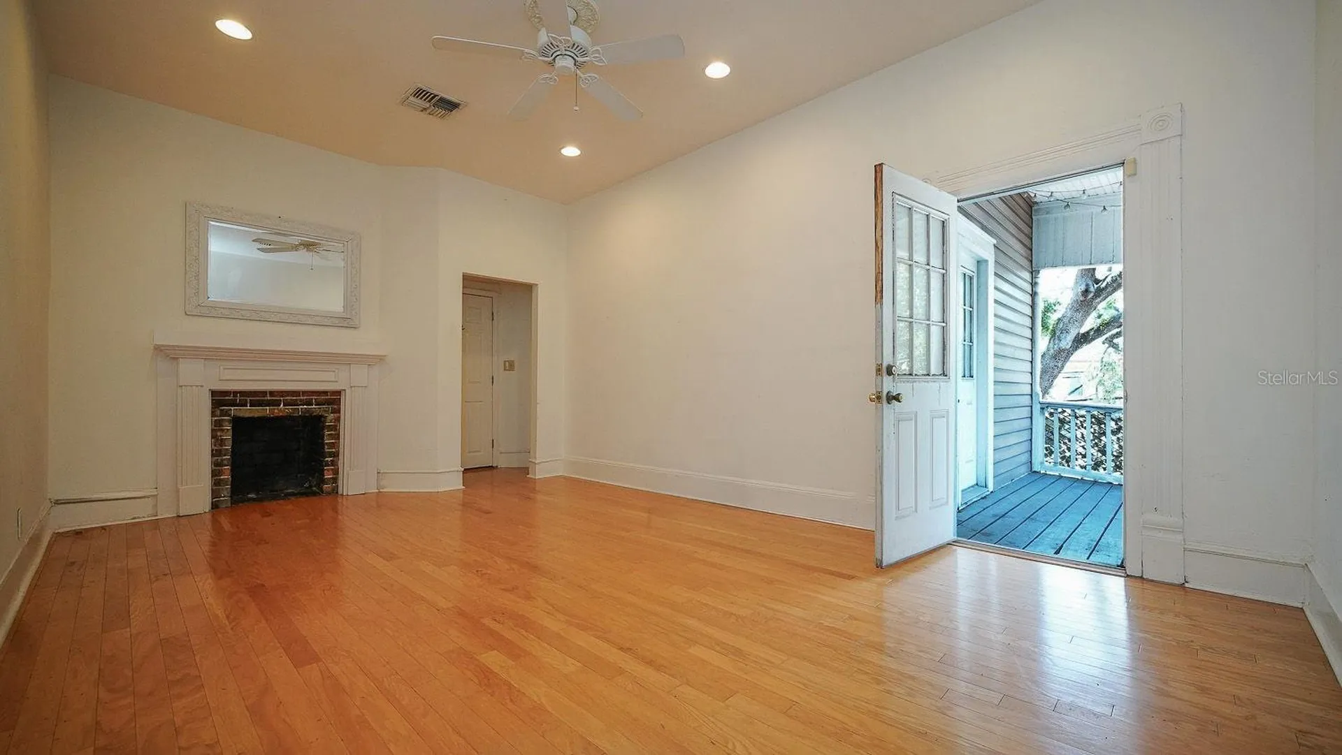 333 S Plant Avenue Tampa FL 33606