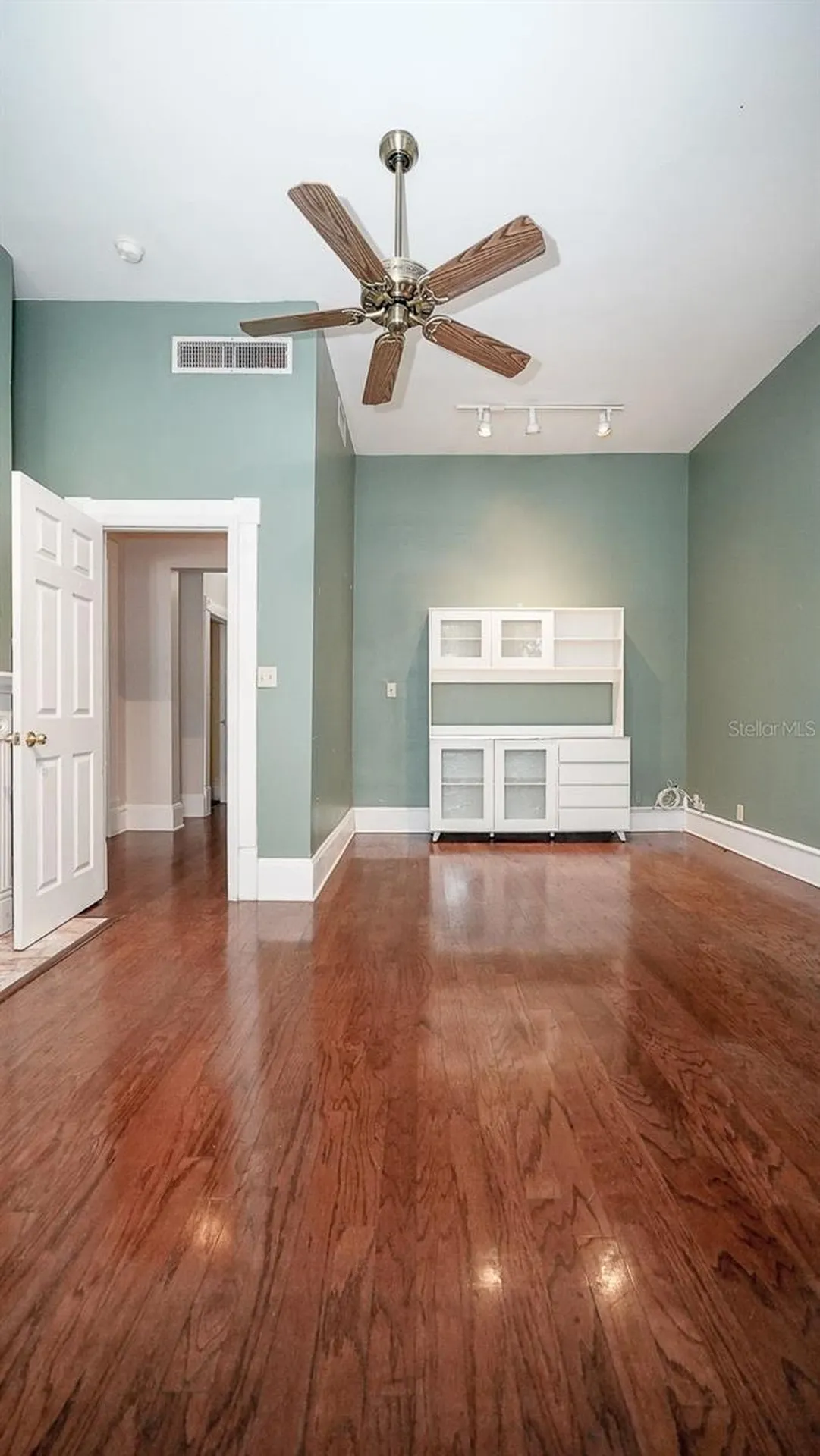 333 S Plant Avenue Tampa FL 33606