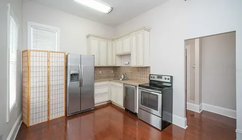 333 S Plant Avenue Tampa FL 33606