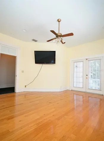 333 S Plant Avenue Tampa FL 33606