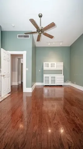 333 S Plant Avenue Tampa FL 33606