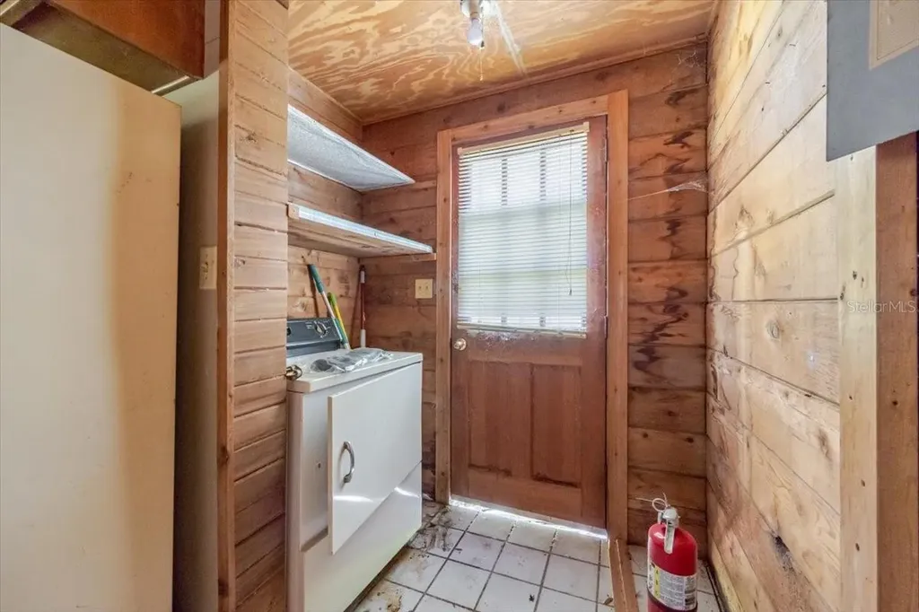 9510 E Oak Court Floral City FL 34436