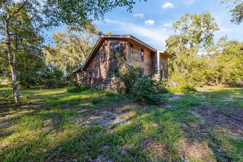 9510 E Oak Court Floral City FL 34436