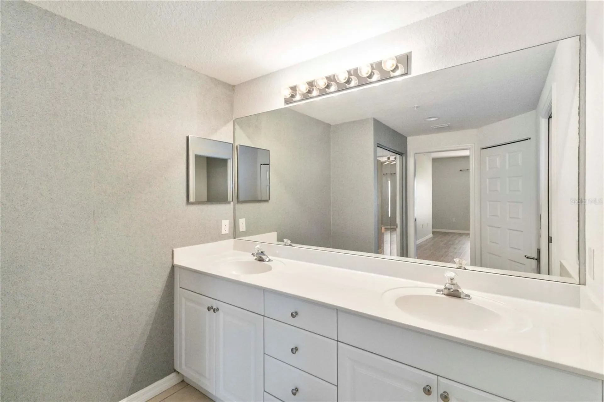 6351 Bay Cedar Lane Bradenton FL 34203
