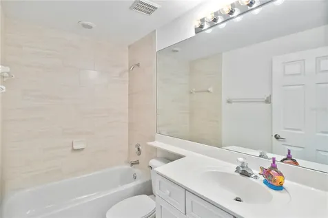 6351 Bay Cedar Lane Bradenton FL 34203