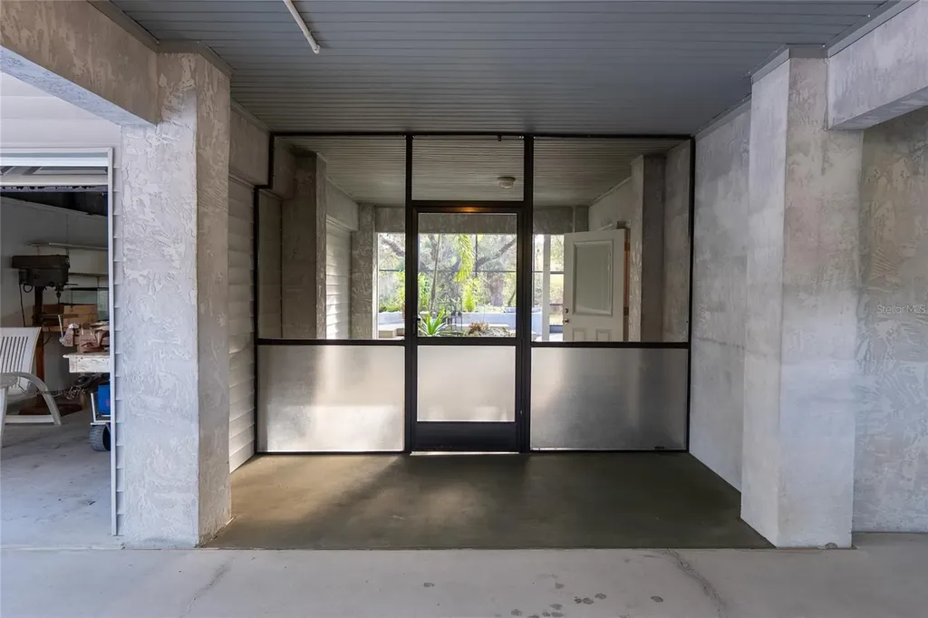 593 S Moon Drive Venice FL 34292