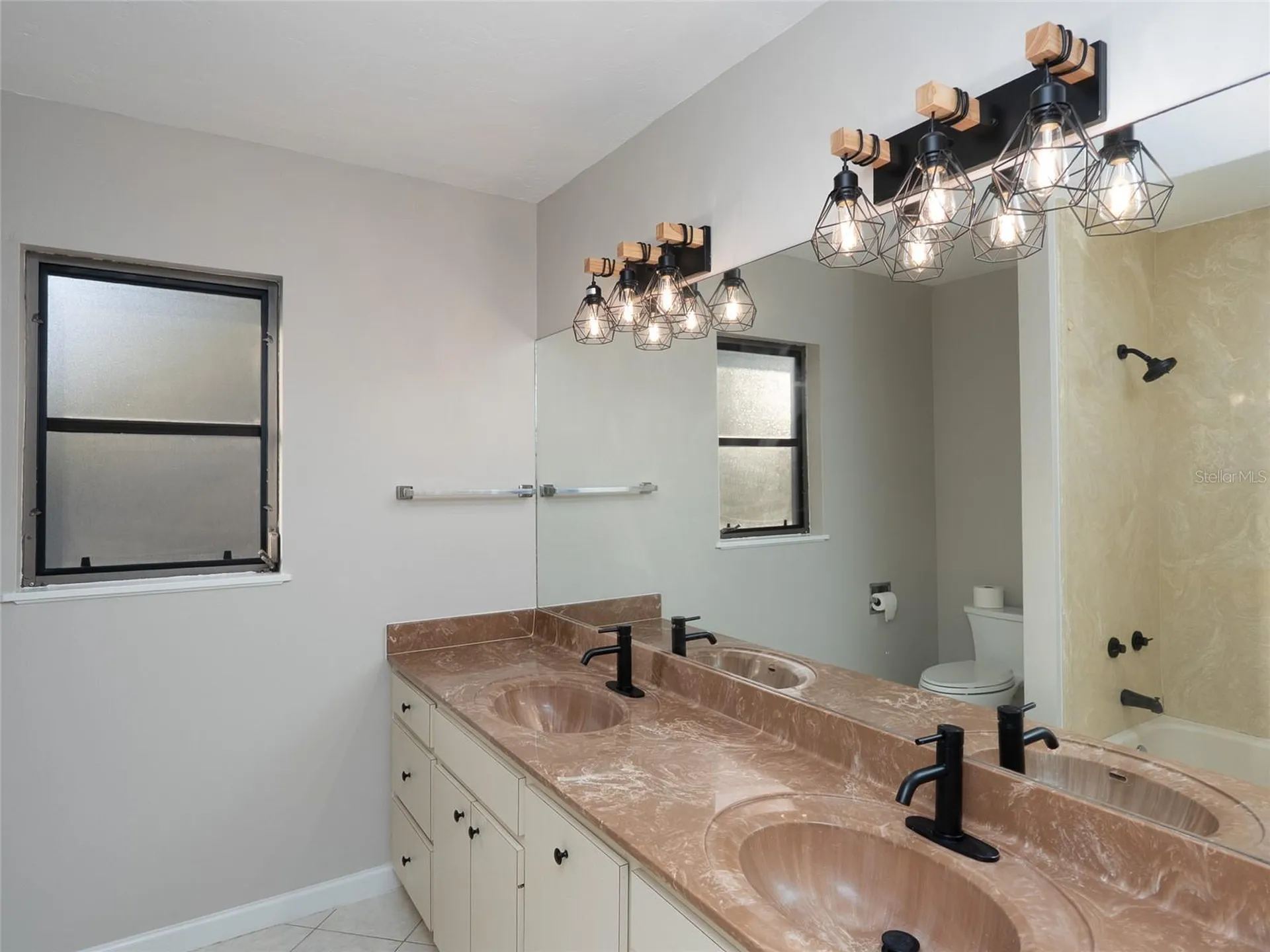 593 S Moon Drive Venice FL 34292