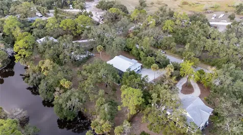 593 S Moon Drive Venice FL 34292