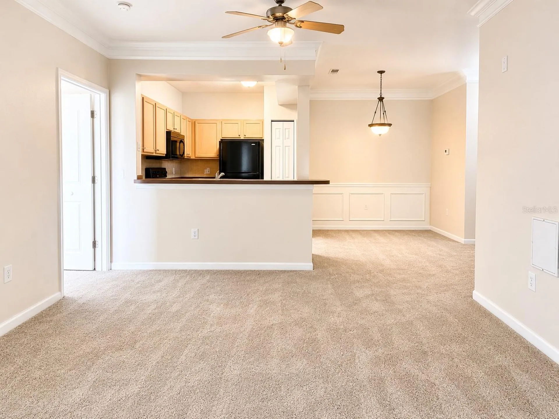 12849 Madison Point Circle Orlando FL 32821