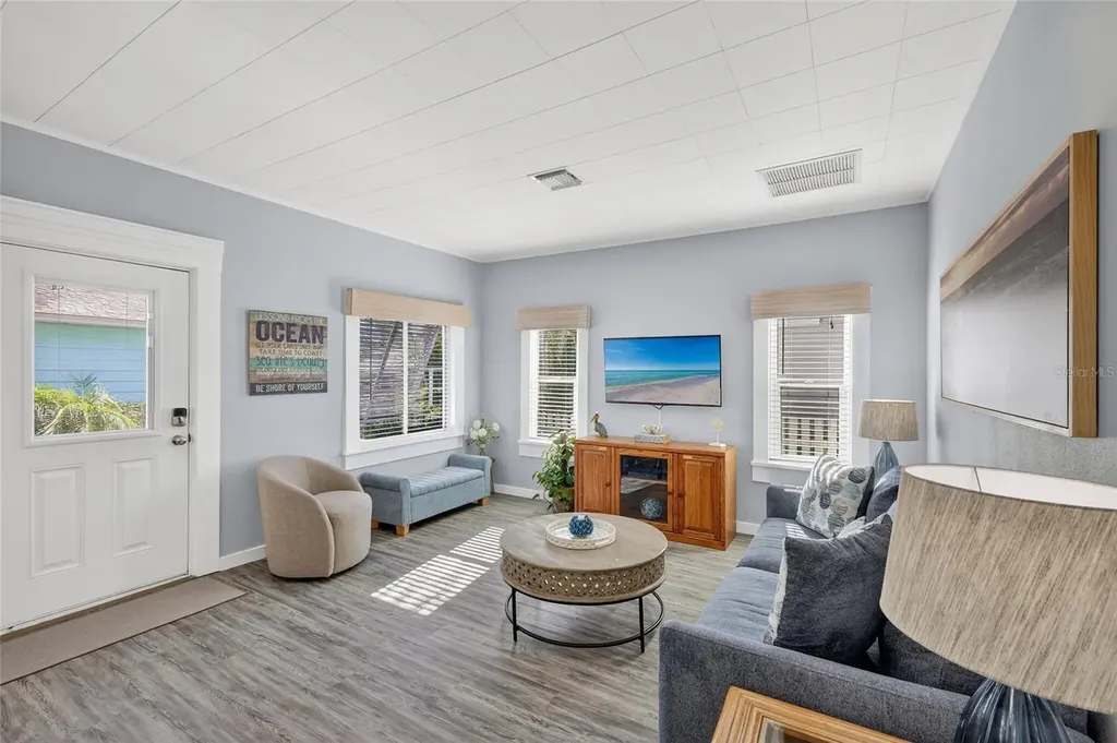 520 Spring Avenue Anna Maria FL 34216