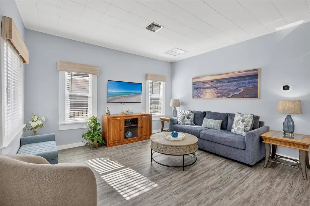 520 Spring Avenue Anna Maria FL 34216