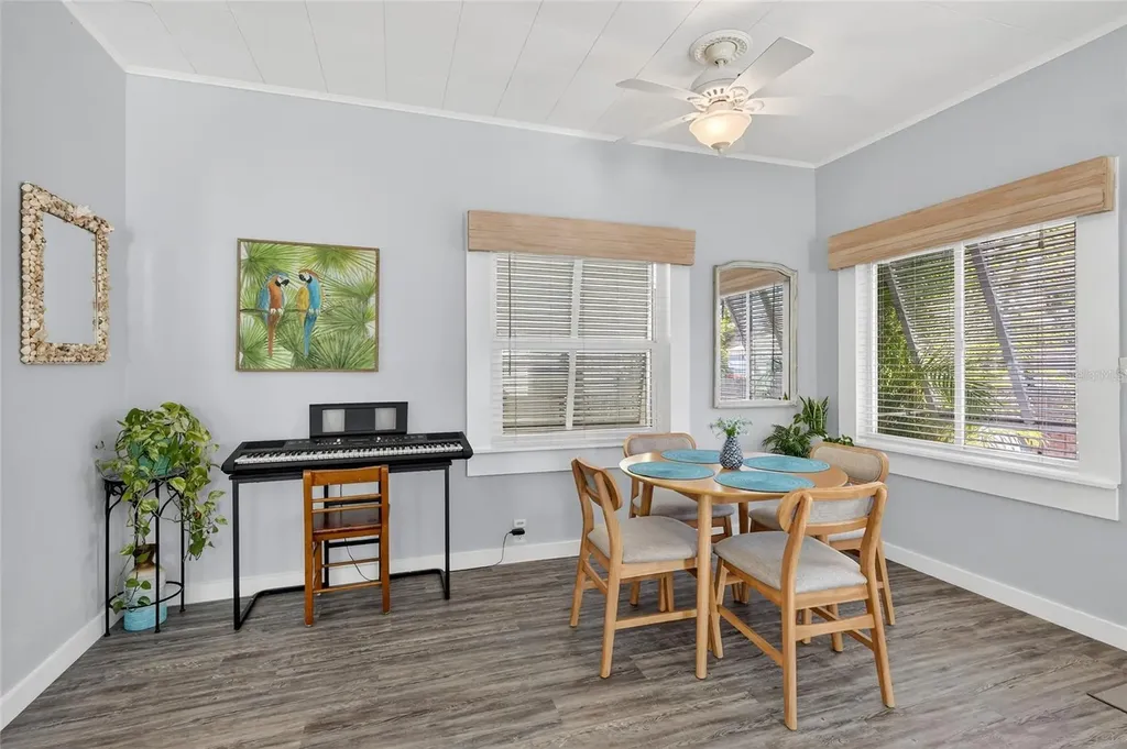 520 Spring Avenue Anna Maria FL 34216