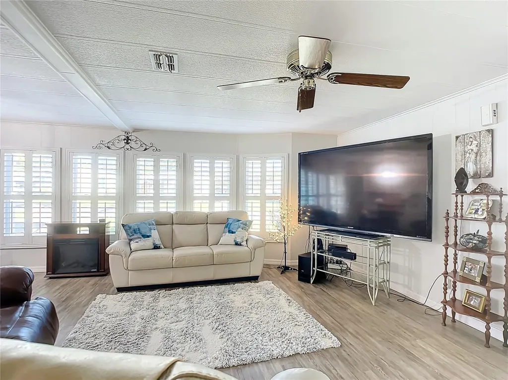 812 Swallow Lane Osteen FL 32764