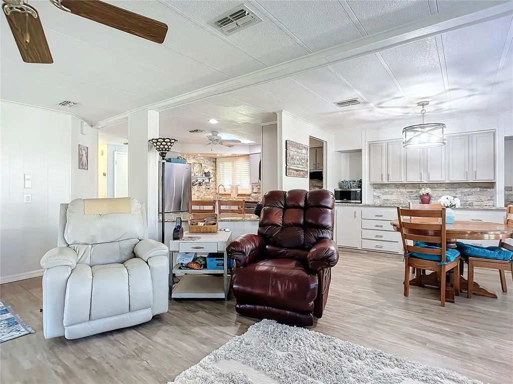 812 Swallow Lane Osteen FL 32764