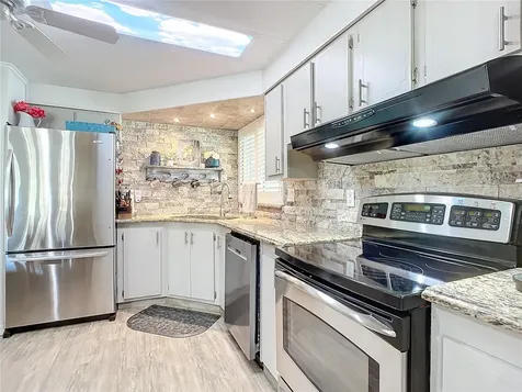 812 Swallow Lane Osteen FL 32764