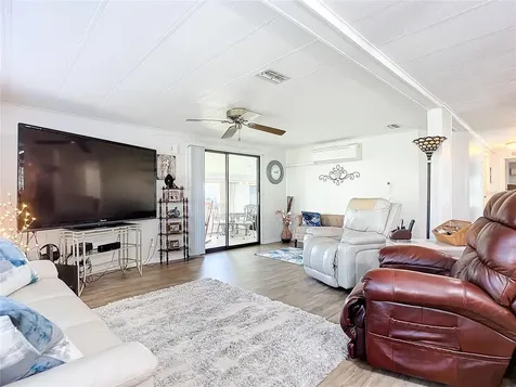 812 Swallow Lane Osteen FL 32764
