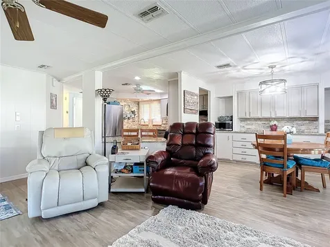 812 Swallow Lane Osteen FL 32764