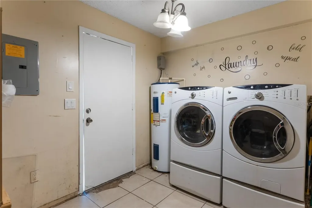 2904 Allison Drive Orlando FL 32826