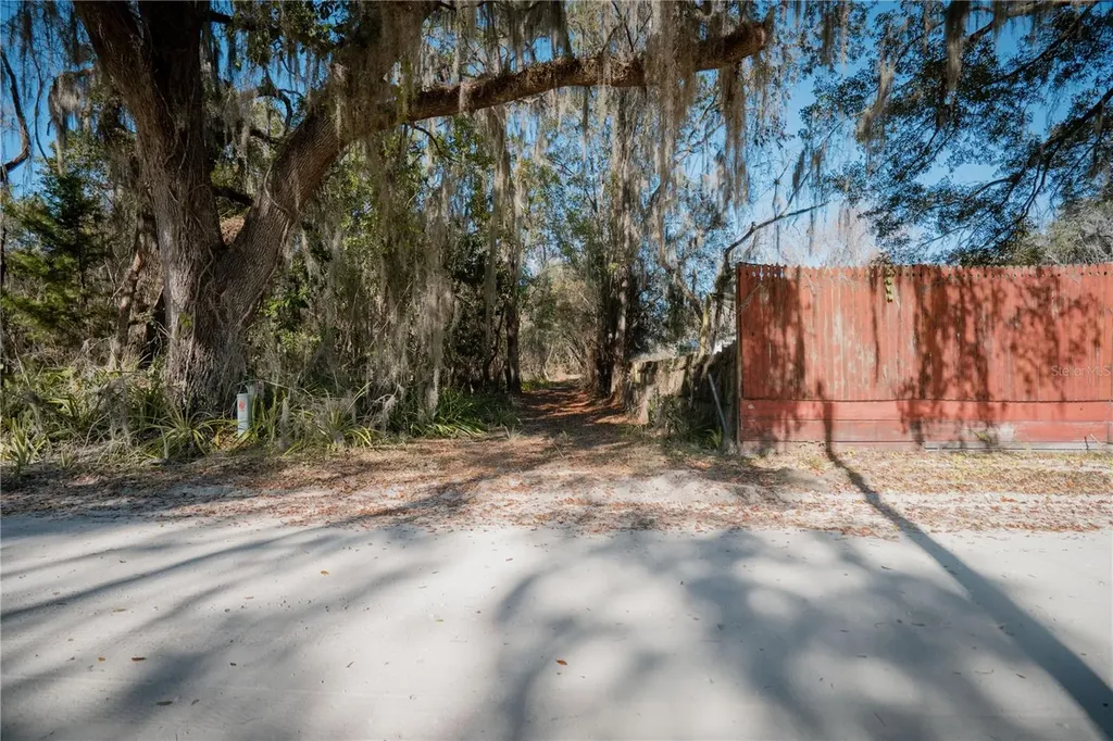 16970 NE 120th Avenue Waldo FL 32694