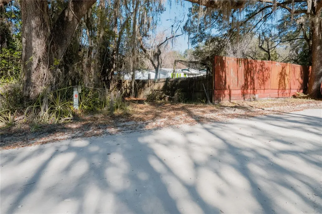 16970 NE 120th Avenue Waldo FL 32694