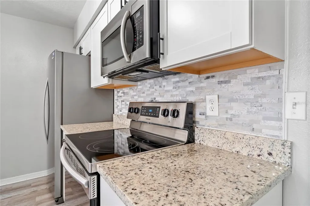 2745 N Poinciana Boulevard Kissimmee FL 34746