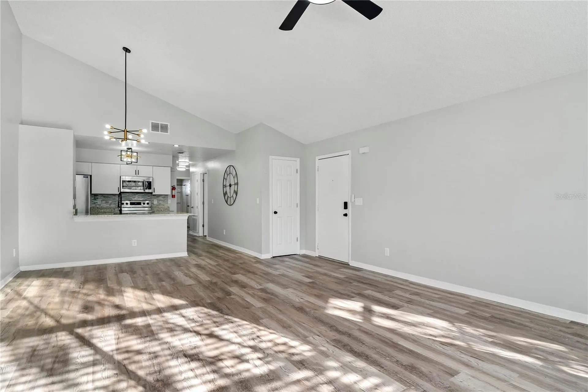 2745 N Poinciana Boulevard Kissimmee FL 34746