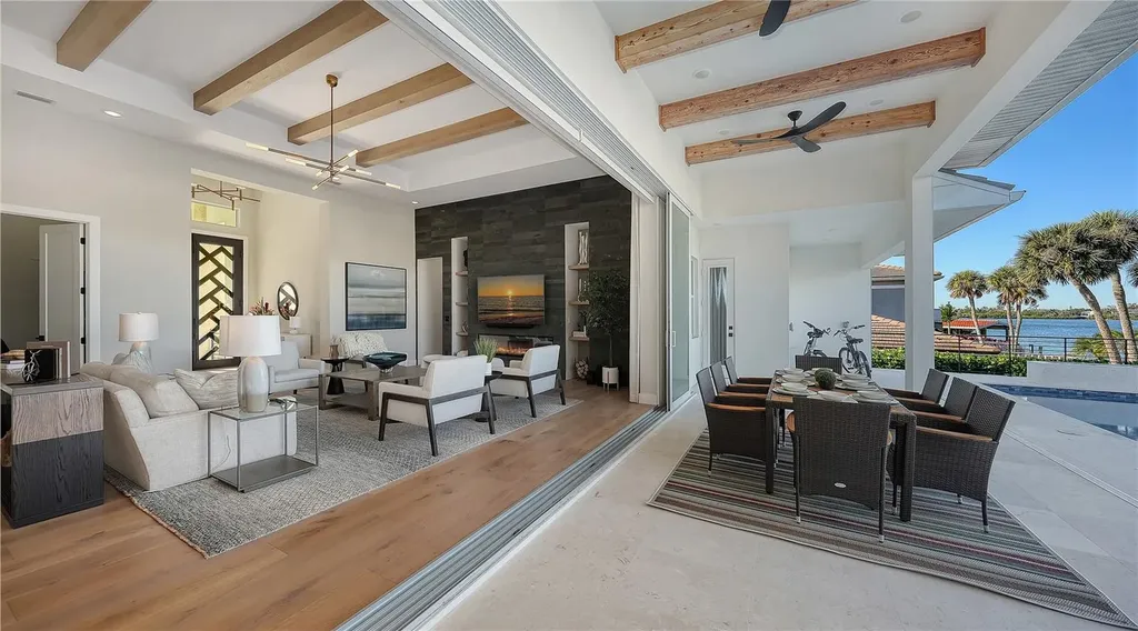 1739 Little Pointe Circle Sarasota FL 34231