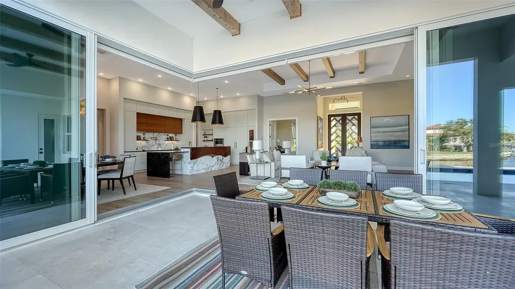 1739 Little Pointe Circle Sarasota FL 34231