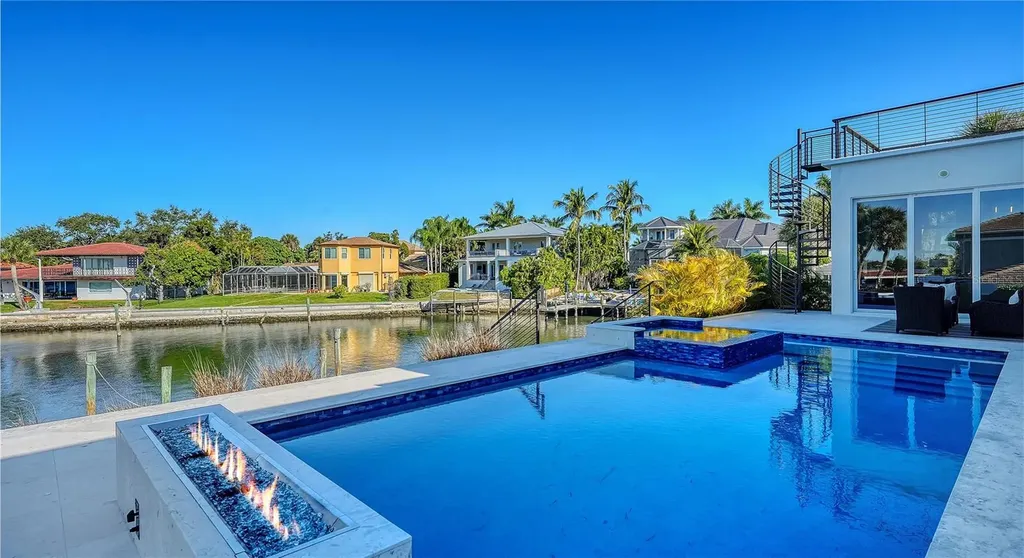 1739 Little Pointe Circle Sarasota FL 34231