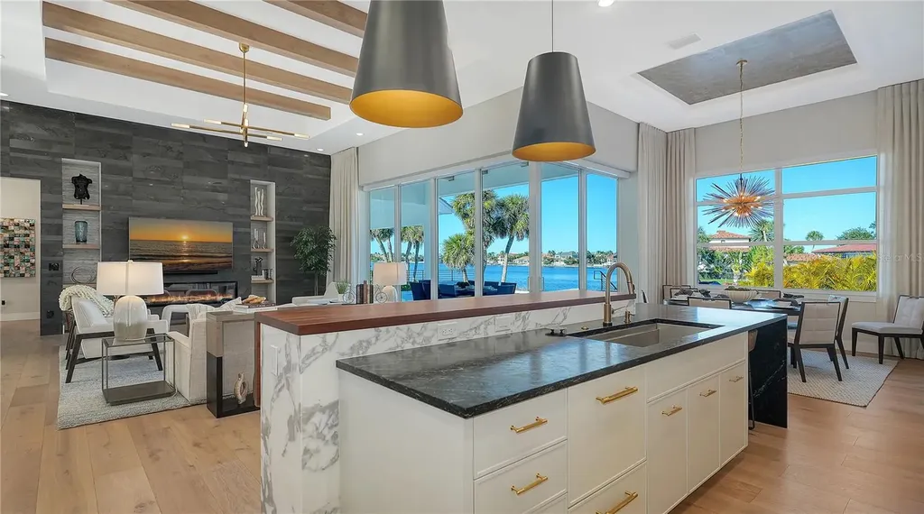 1739 Little Pointe Circle Sarasota FL 34231
