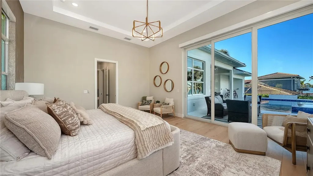 1739 Little Pointe Circle Sarasota FL 34231