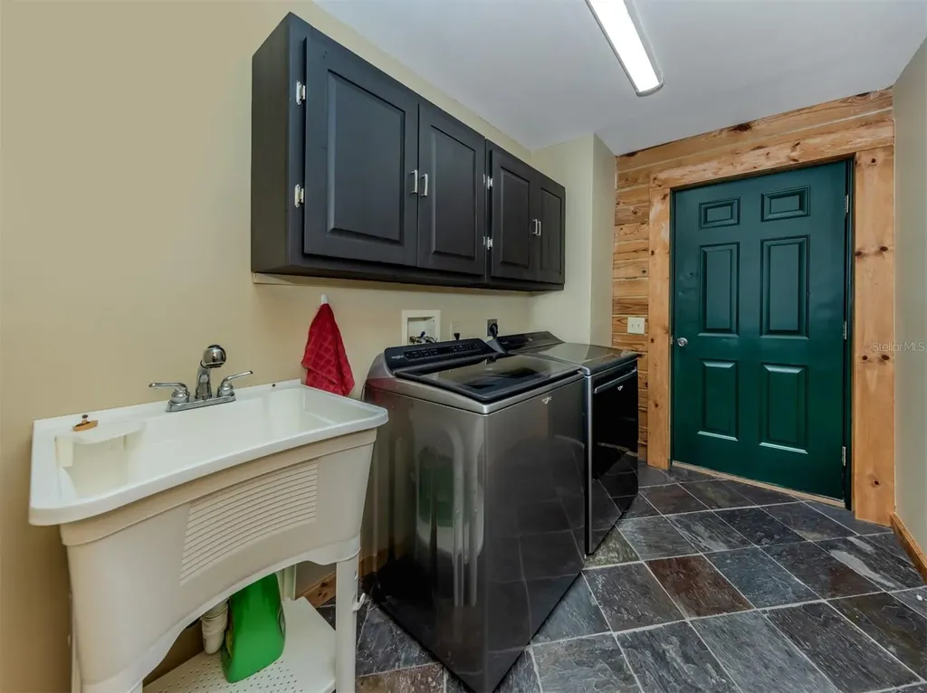 2450 Flagami Lane North Port FL 34286
