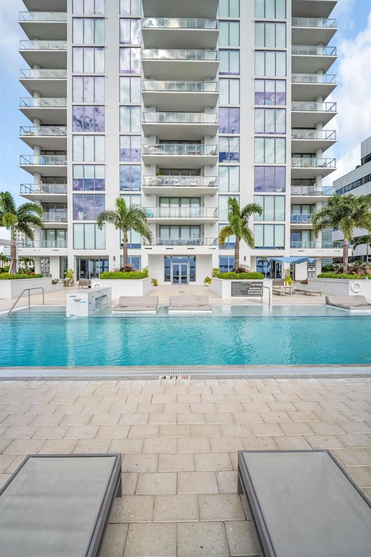 301 1st Street S St Petersburg FL 33701