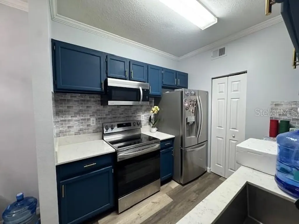 5612 Pinnacle Heights Circle Tampa FL 33624