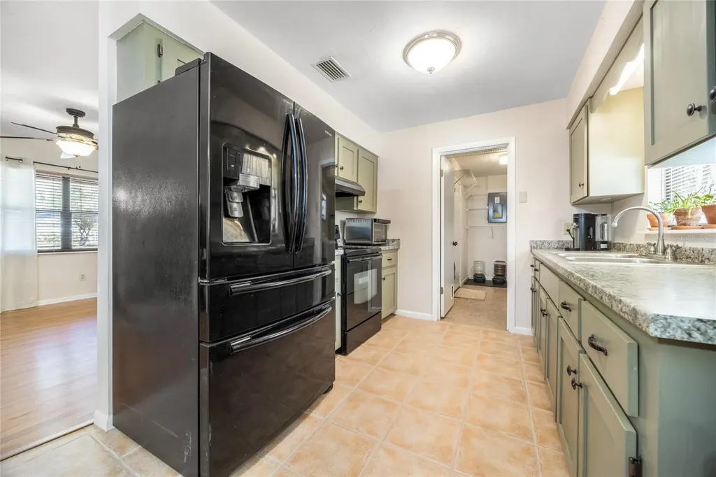545 SW 257th Terrace Newberry FL 32669