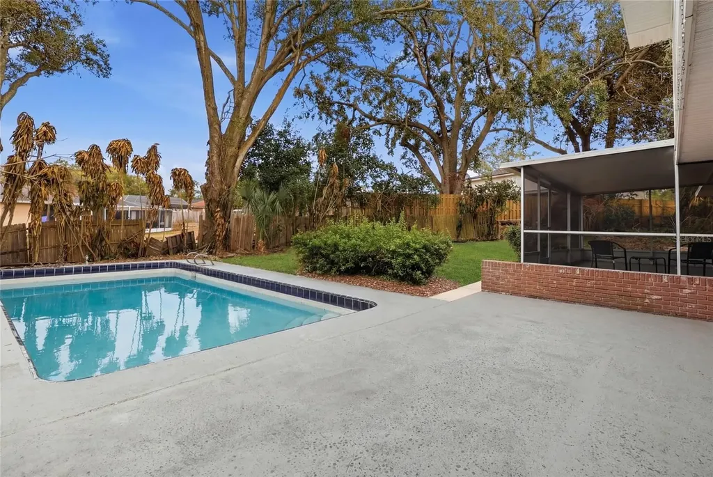 148 Lake Otis Road Winter Haven FL 33884