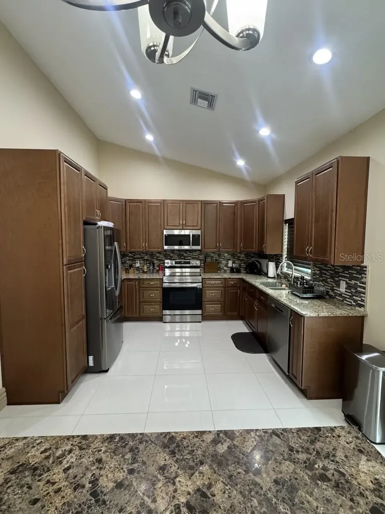 2809 SE 27th Avenue Okeechobee FL 34974