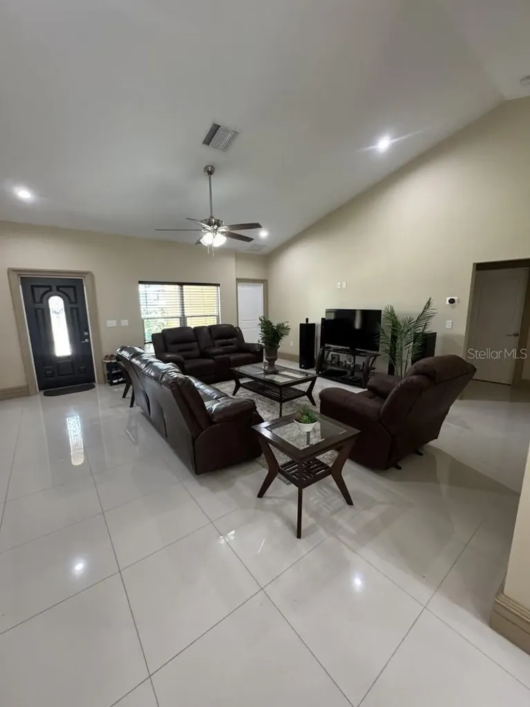 2809 SE 27th Avenue Okeechobee FL 34974