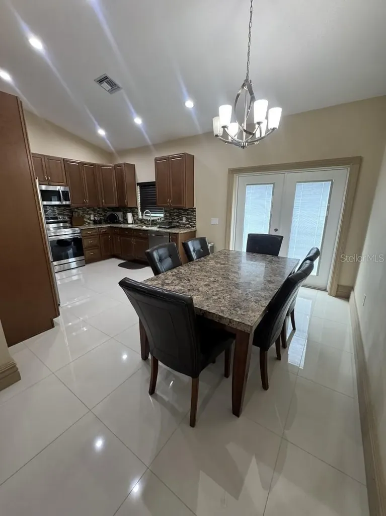 2809 SE 27th Avenue Okeechobee FL 34974