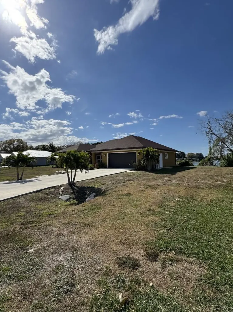 2809 SE 27th Avenue Okeechobee FL 34974