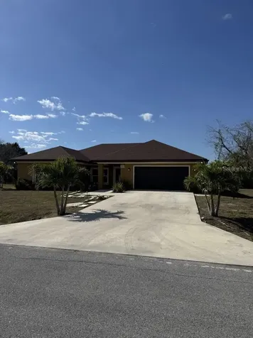 2809 SE 27th Avenue Okeechobee FL 34974